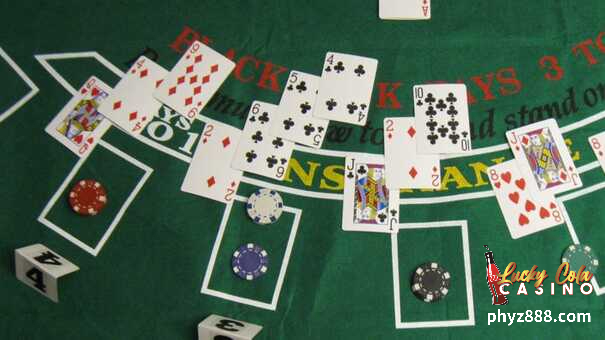 Ang kanyang pagtrato sa pangunahing diskarte sa blackjack sa online casino sa Jilibay Philippines, kung saan ipinaliwanag niya ang matematika sa likod ng bawat posibleng desisyon.